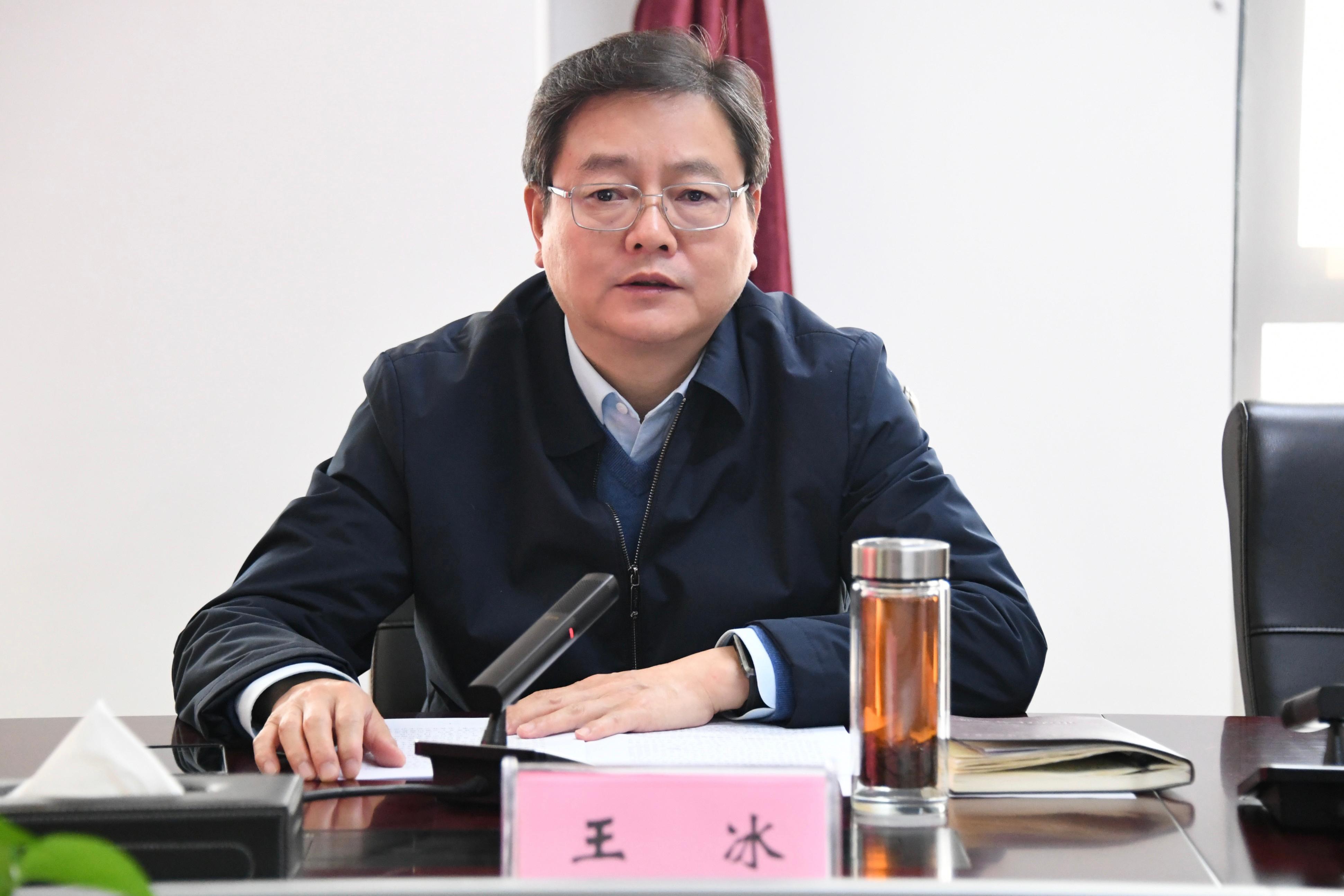 区党工委开展"牢记嘱托,感恩奋进,走在前列"大讨论